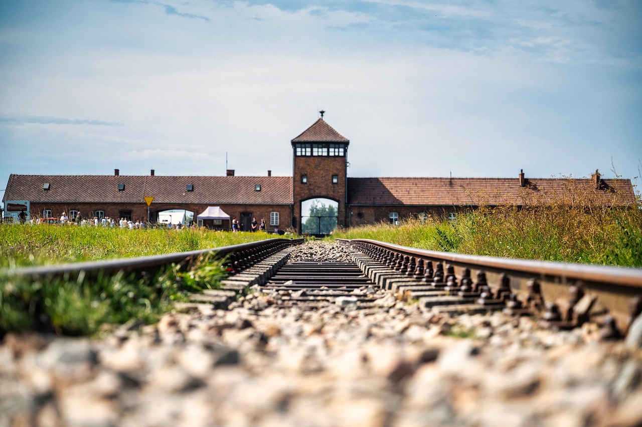 OŚWIĘCIM/Auschwitz-Birkenau + KATOWICE NIKISZOWIEC, 22 lipca 2026 camp, buildings, auschwitz-birkenau, auschwitz, auschwitz-birkenau, auschwitz, auschwitz, auschwitz, auschwitz, auschwitz